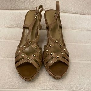 Used Franco Sarto Daytona wedge sandal in Desert Savannah Sz 10
